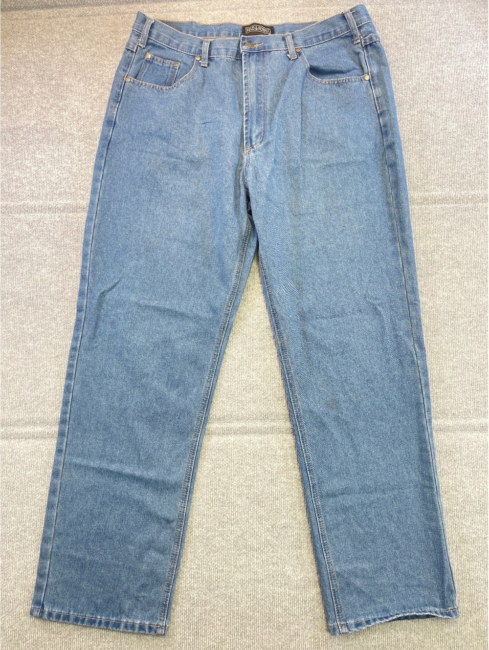 Field & Forest Mens Jeans 38x32 Medium Wash Blue Denim Straight Leg Workwear